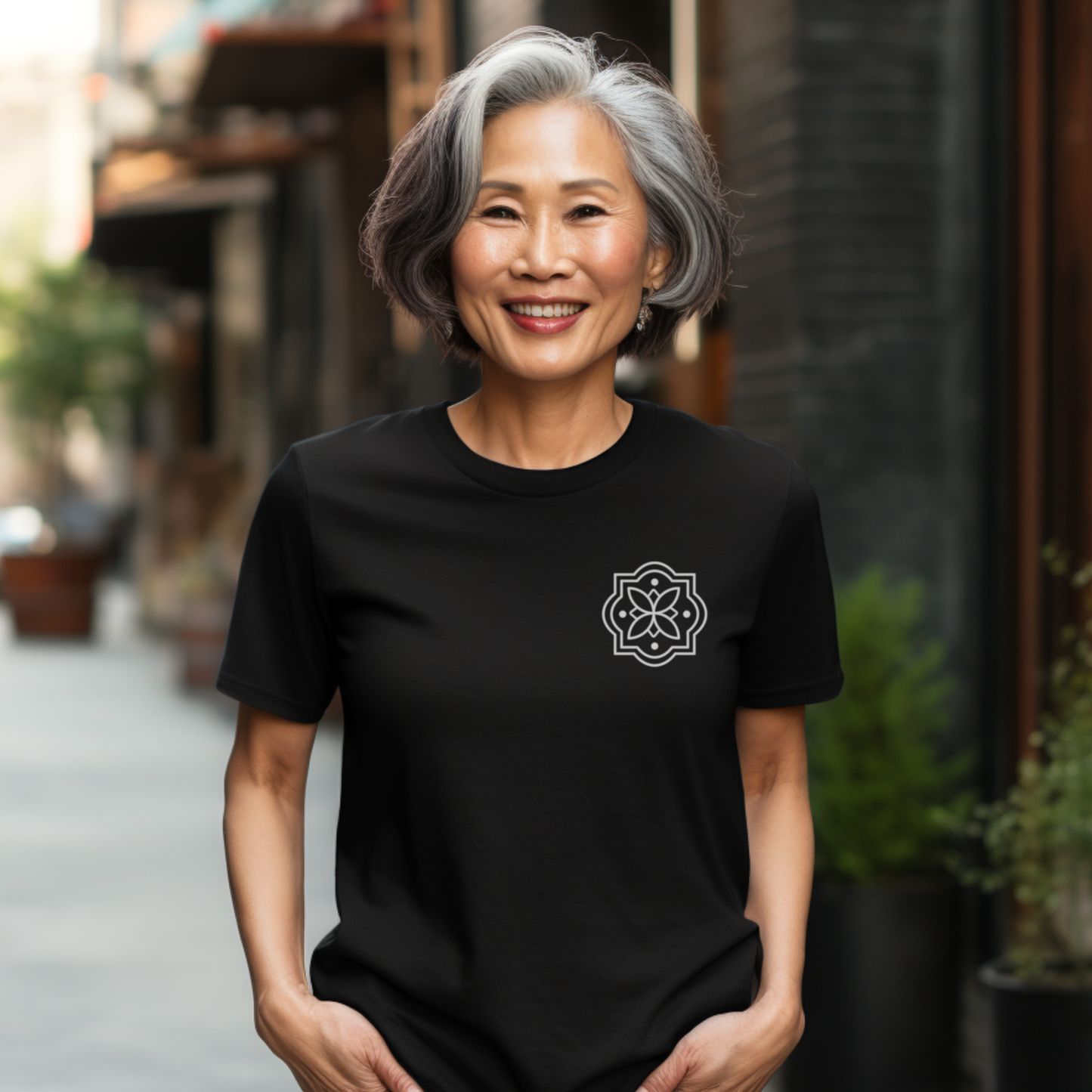Signature Tee - small logo - Black